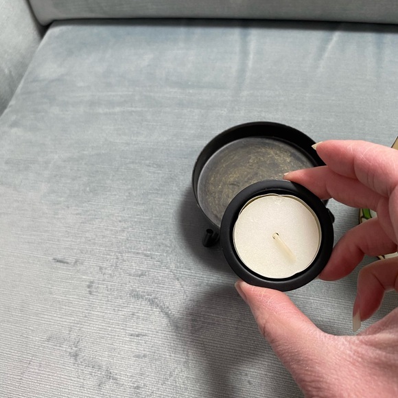 Vintage Avon Cylindrical Floral Stained Glass-Look Tea light holder metal base - Picture 6 of 11